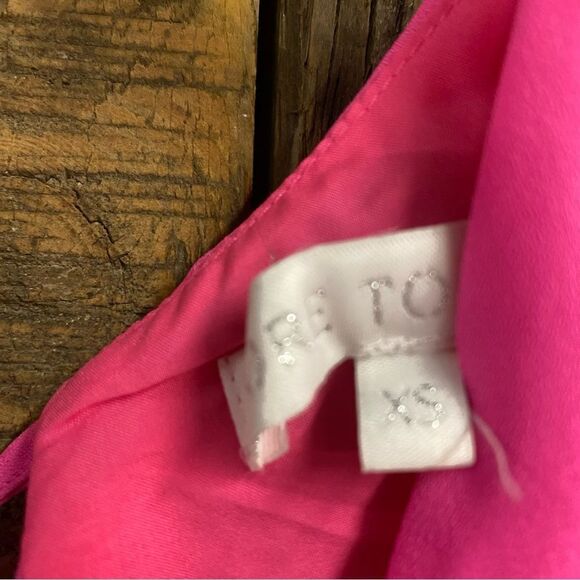 More To Come Kimberly Romper Hot Pink Sleeveless Jumpsuit Revolve NWT S - Picture 7 of 8